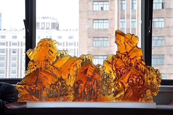 菖璞ART在2016藝術(shù)·未來(lái)推介展上推出楊冬白山水系列雕塑